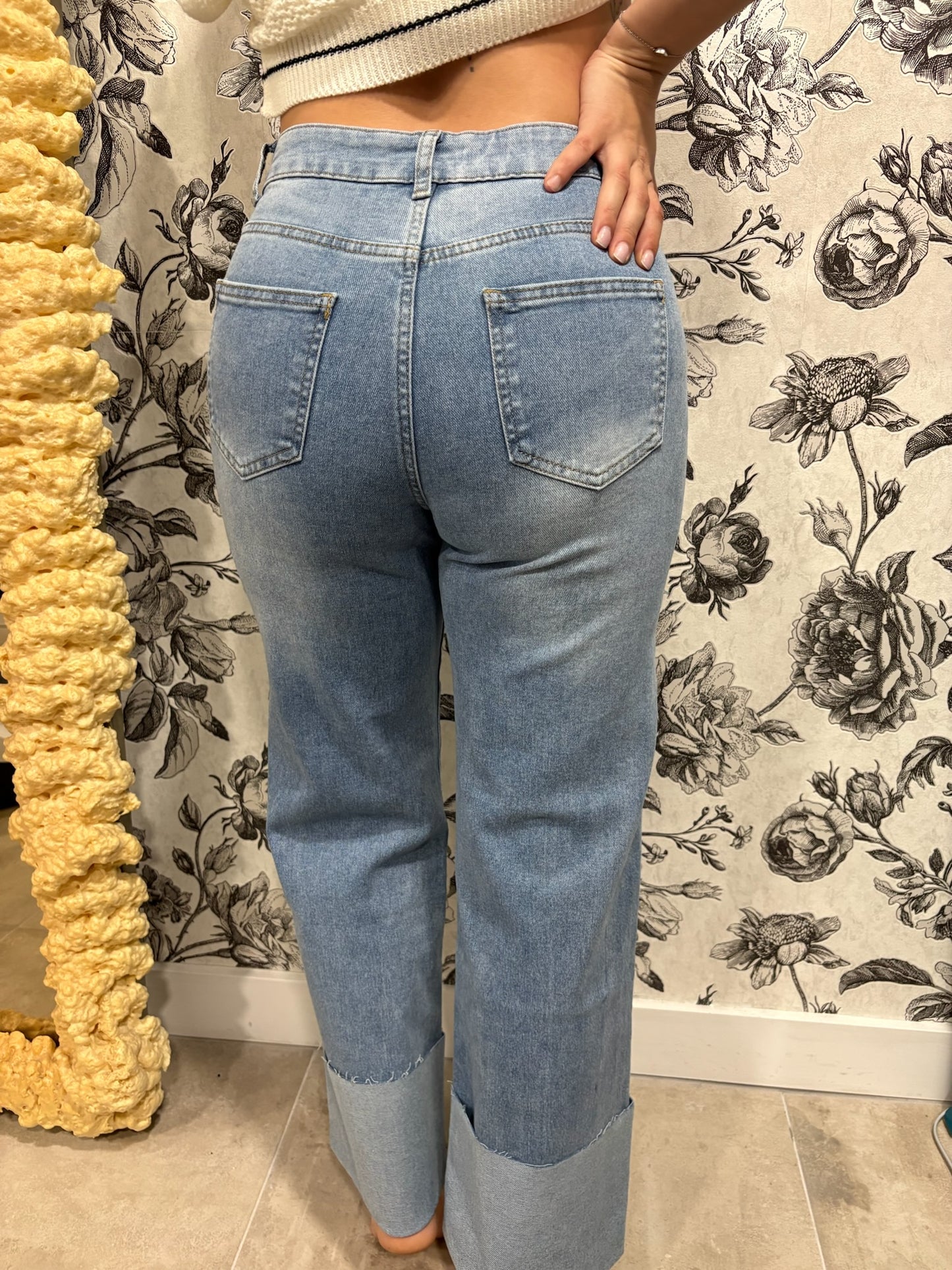 Jean flare effet brut
