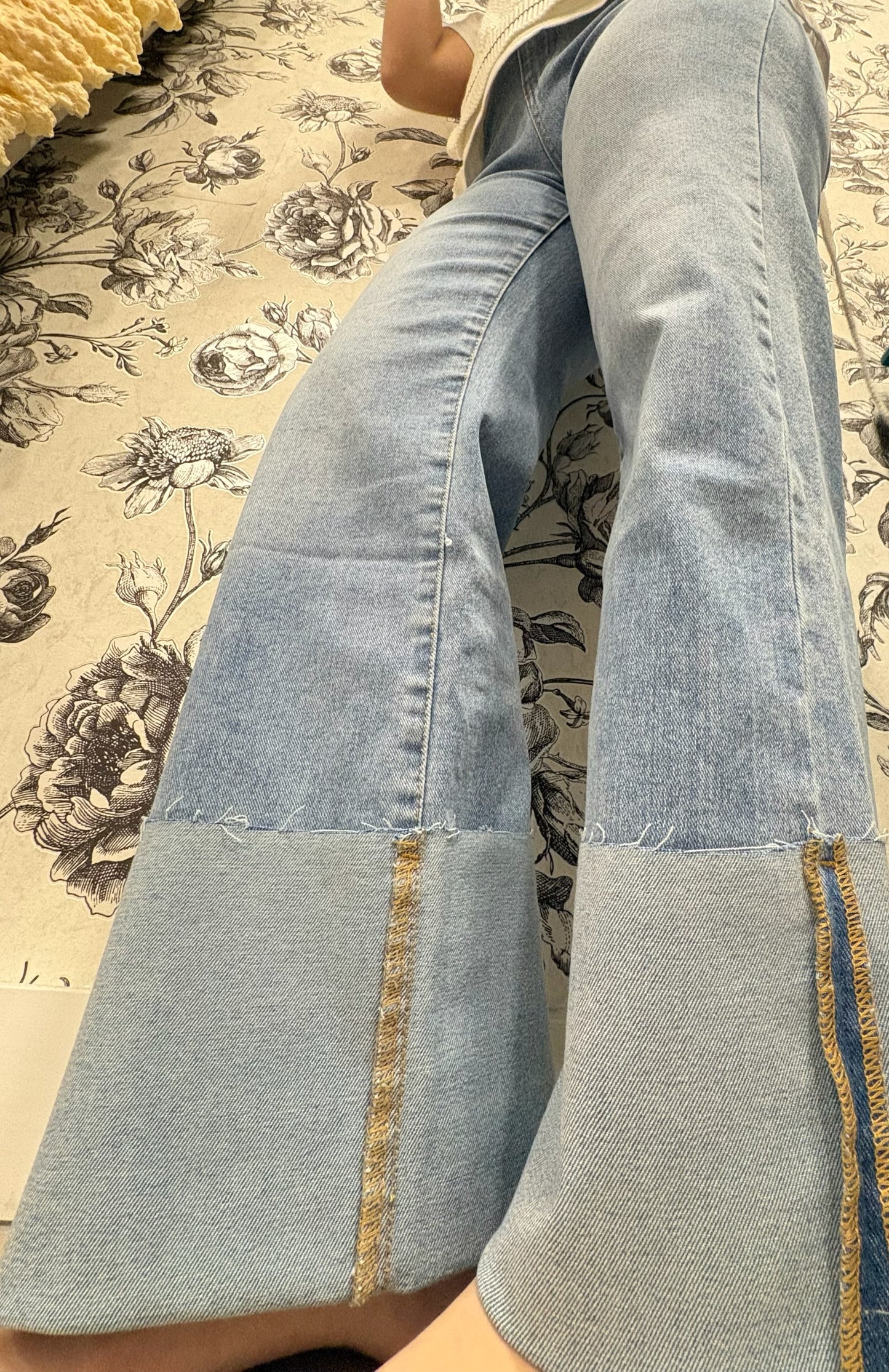 Jean flare effet brut
