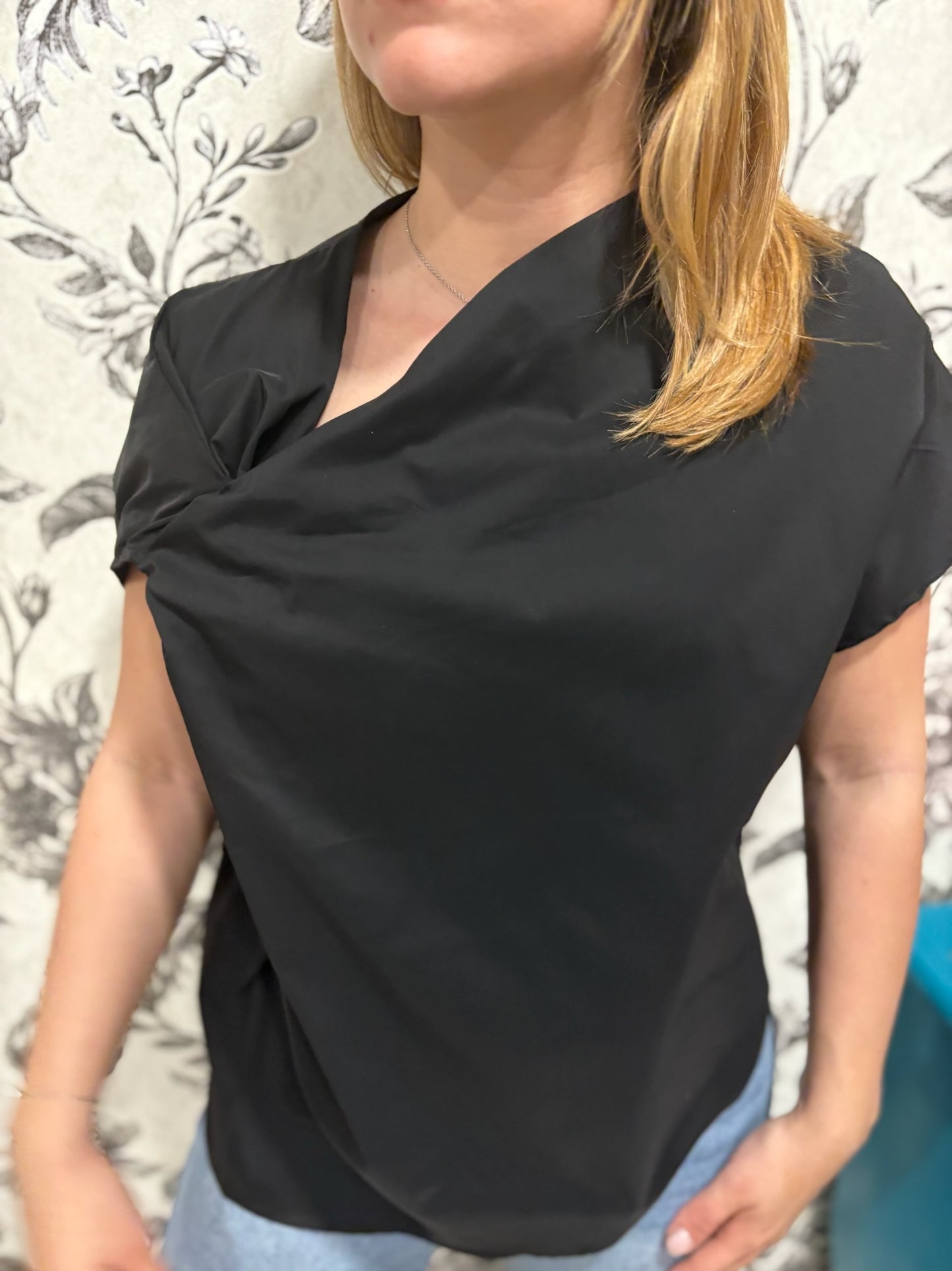 Haut asymétrique