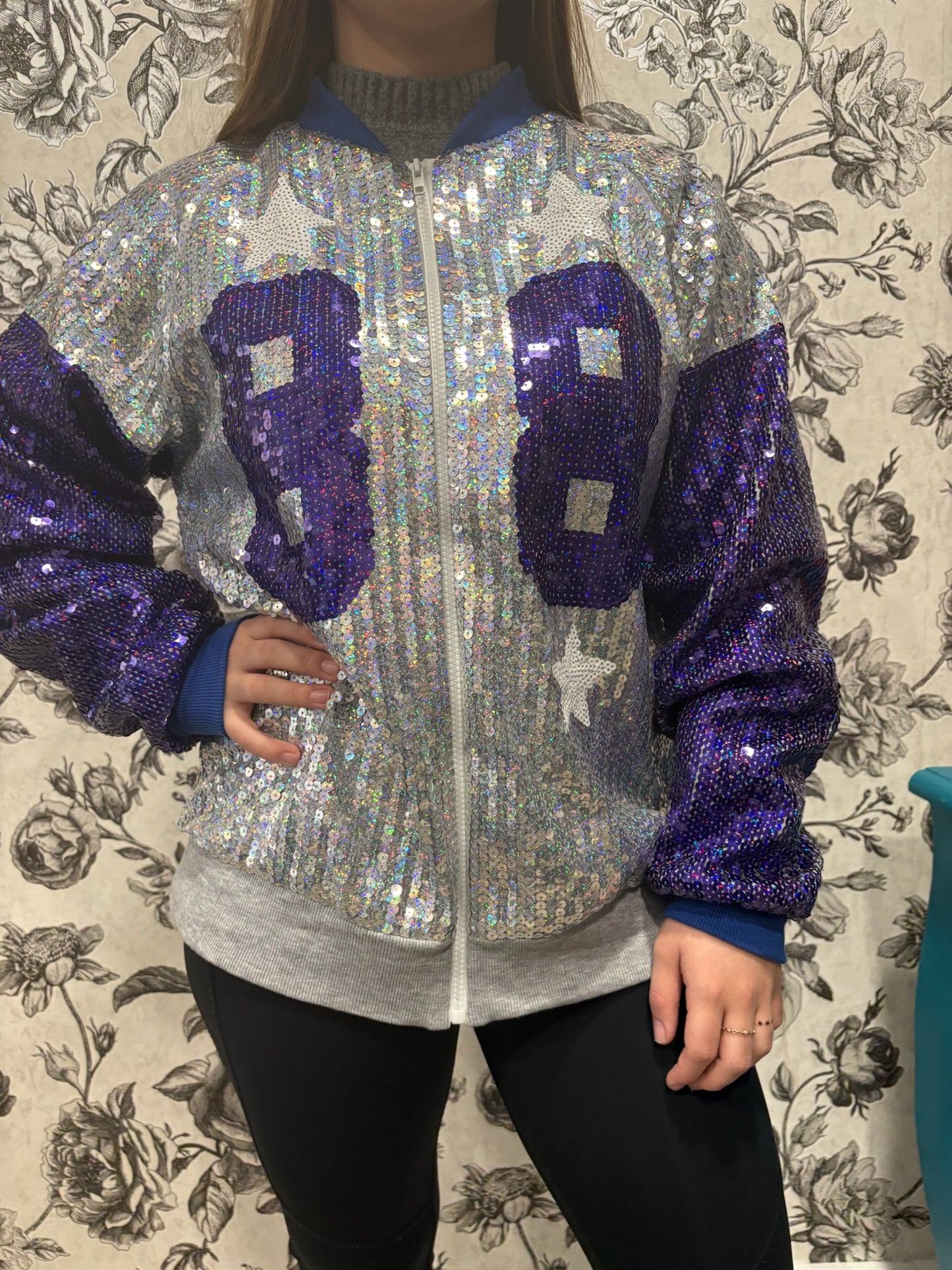 Bomber sequins